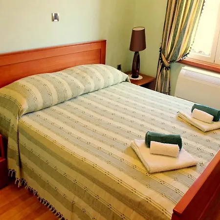Aleksandar Apartamento *